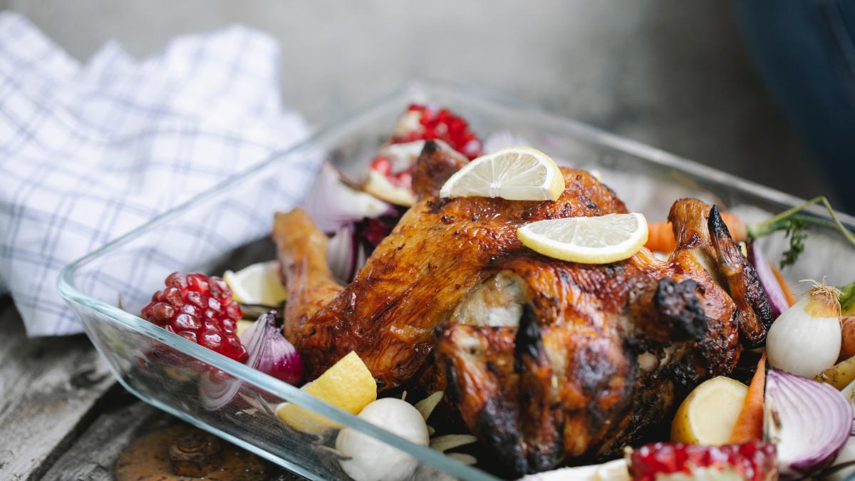 reteta-de-pui-regal-pe-care-jamie-oliver-le-a-dedicat-o-lui-harry-si-meghan-2_55339600