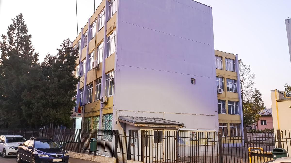 colegiul-national-octav-onicescu_53703700