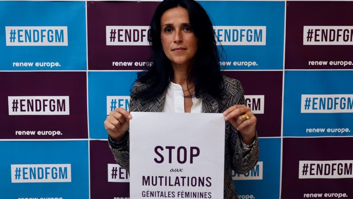 chrysoula-zacharopoulou_20084700