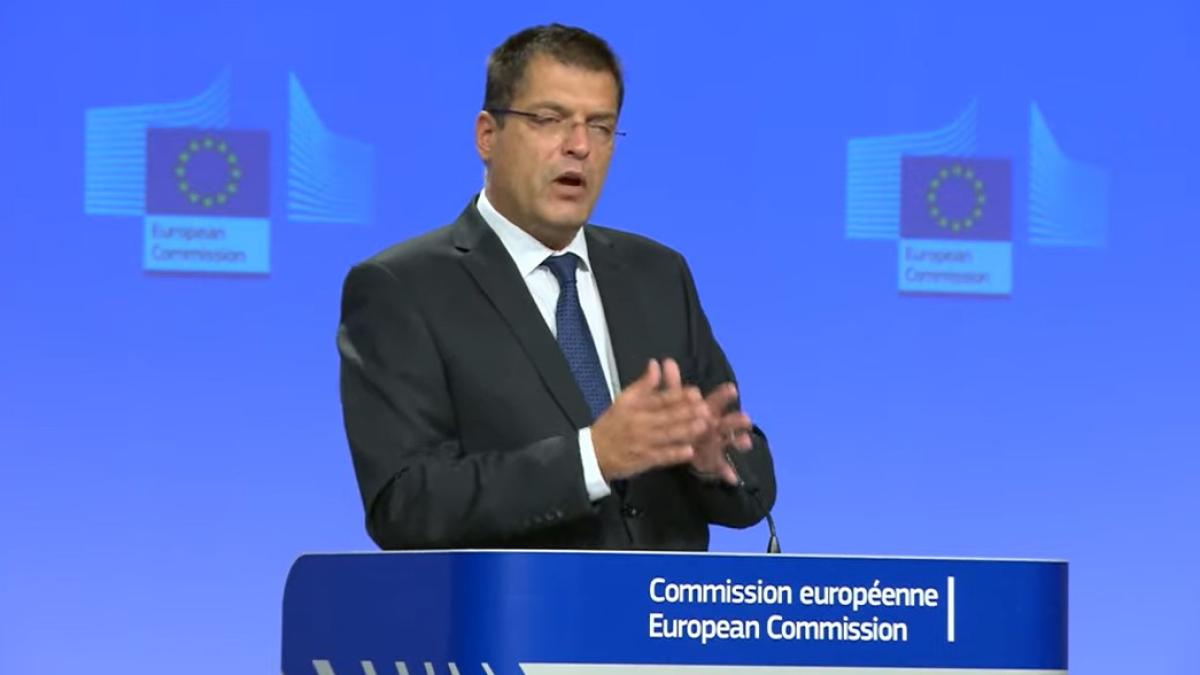 ue-mobilizeaza-rezerve-de-urgenta-din-romania-pentru-a-trimite-in-ucraina-echipamente-adaptate-situatiilor-de-urgenta-chimica--biologica-sau-nucleara_08689800