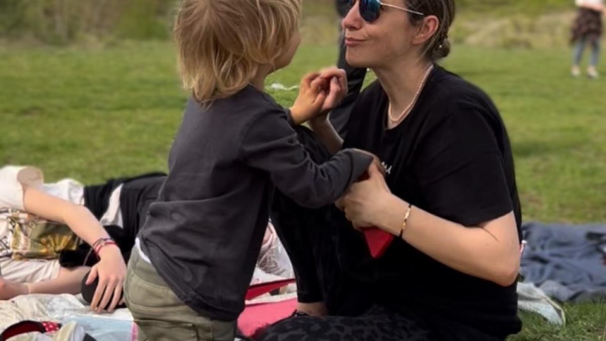 adela-si-sasha_15183100