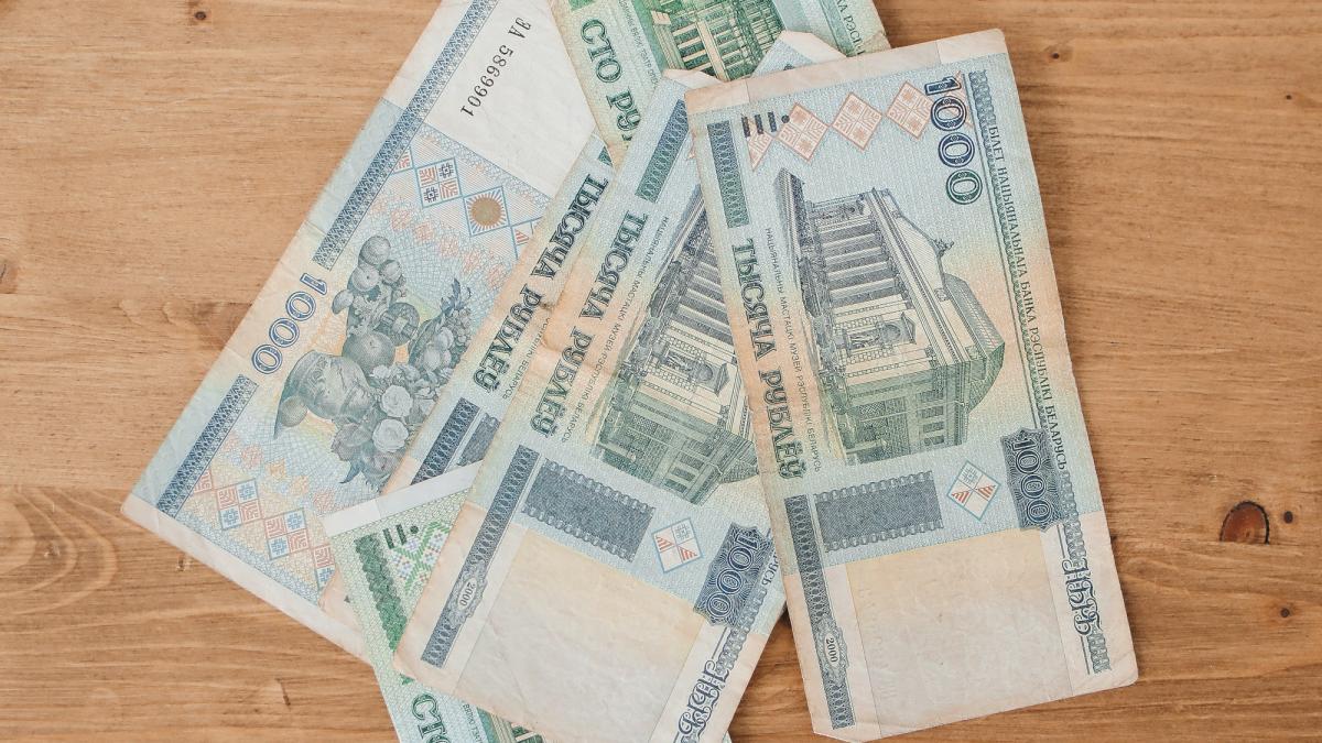 rusia_bancnota_100_ruble_pxl_59143800