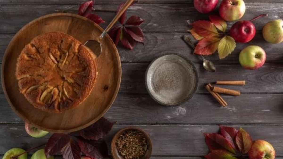 placinta-cu-mere--o-reteta-germana--care-nu-trebuie-ratata--este-fabuloasa_11161000