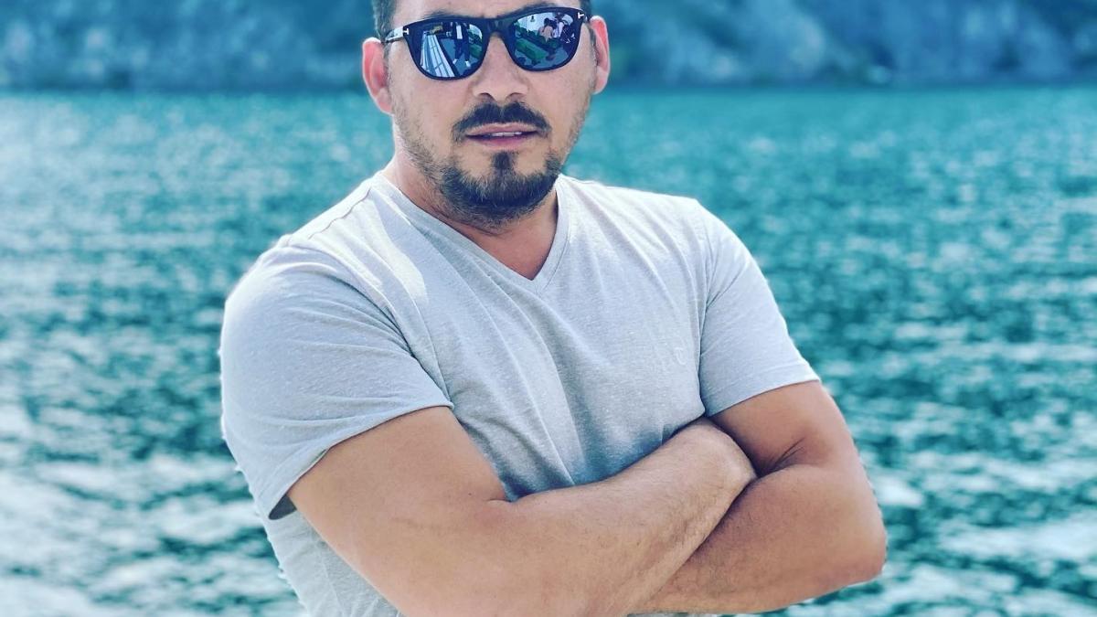 s-a-tras-cu-mitraliera-in-capul-ei--nu-se-mai-putea-face-nimic--stefan-stan--secret-dureros-a-spart-o-cu-bataia--si-pe-ea--si-pe-mine_64500100