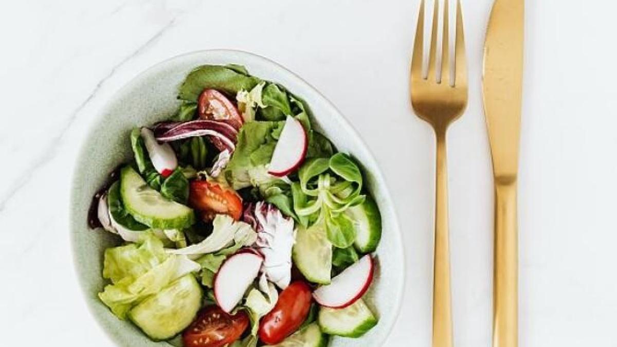 tacamurile-tale-vor-fi-curate-si-stralucitoare---iata-cea-mai-rapida-si-cea-mai-usoara-metoda_67501500