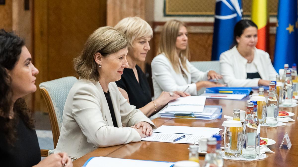 vera_jourova_romania_vacanta_vaci_gov_77655400