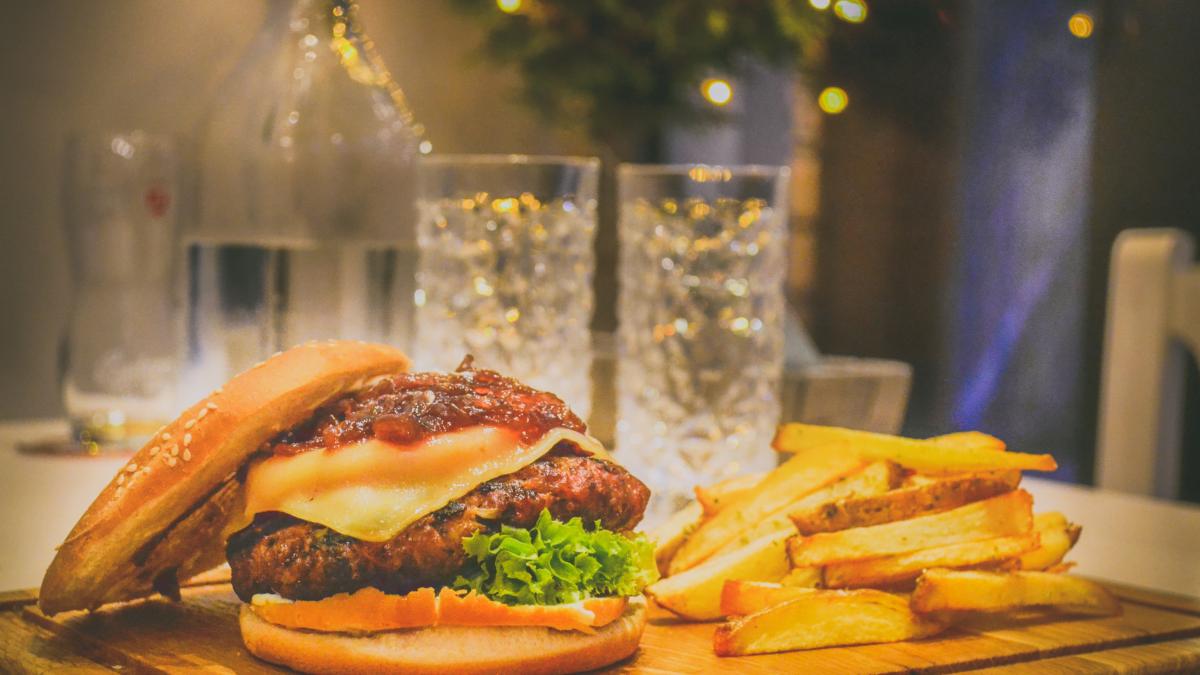 de-ce-sa-nu-consumi-carne-tocata--bilic-tu-crezi-ca-ai-mancat-o-bucata-de-carne--cand-de-fapt---_23315000