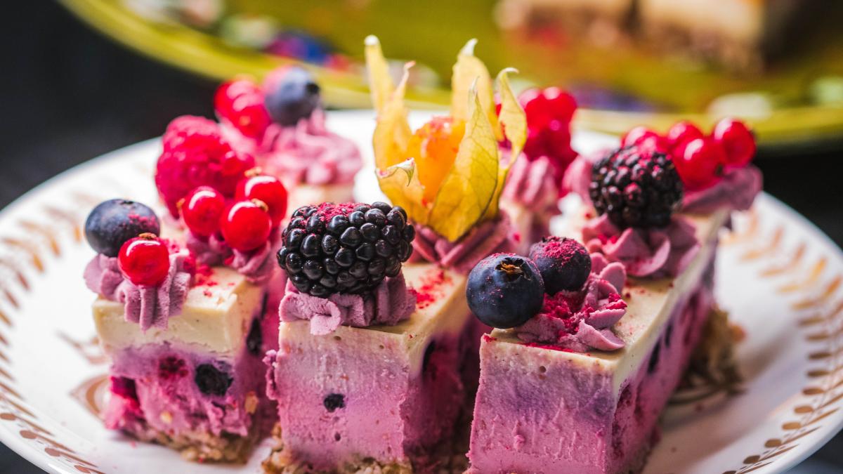 prajitura-cu-fructe--fara-coacere--reteta-este-foarte-simpla_59598800