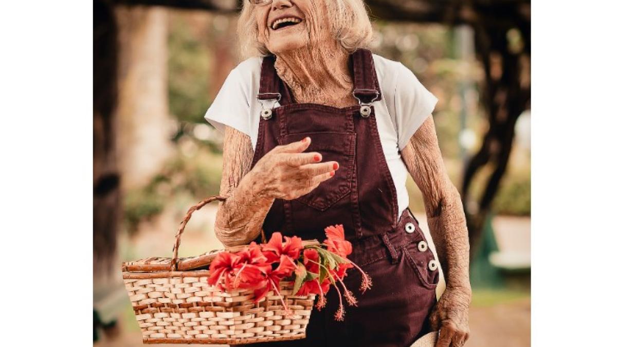 bunica_foto_pexels_51975800