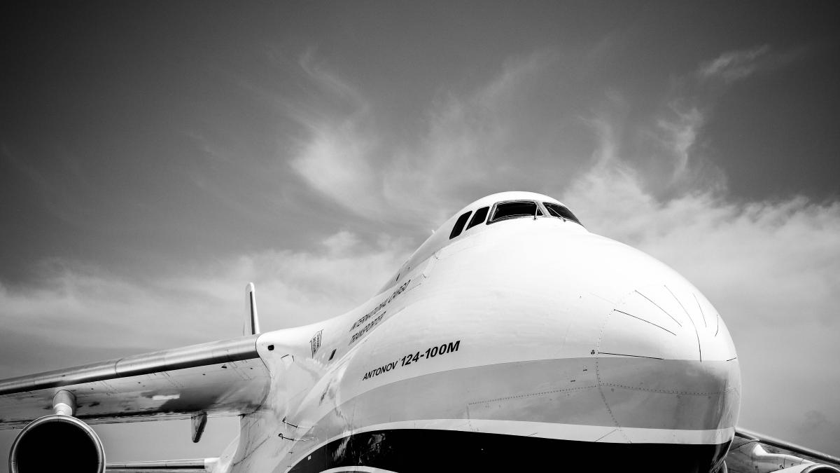 un-barbat-a-furat-un-avion-si-a-prabusit-aeronava-pentru-a-si-lua-viata_19798200