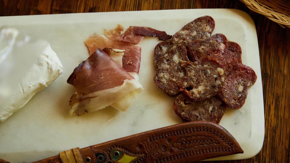 cancer-colonorectal-consum-mezeluri--nitriti_12595400