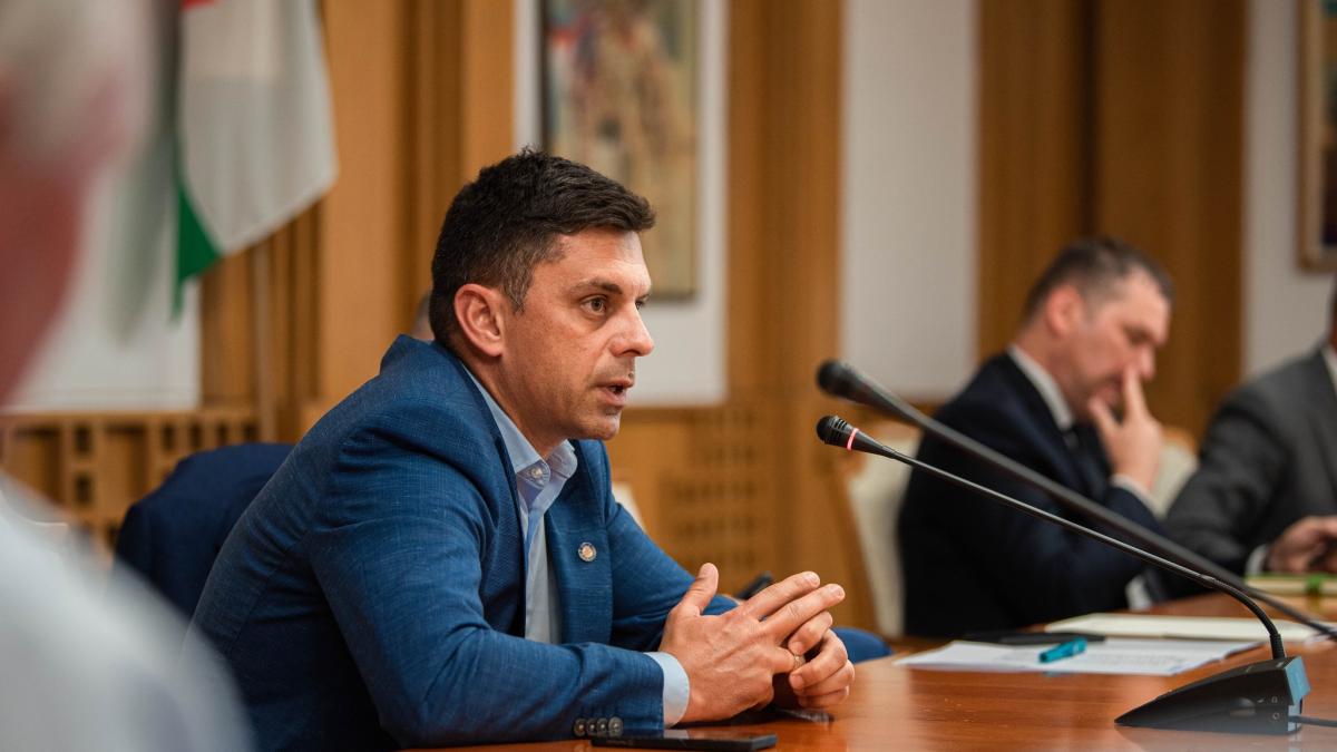 eduard_novak_sport_echipe_fb_96908900