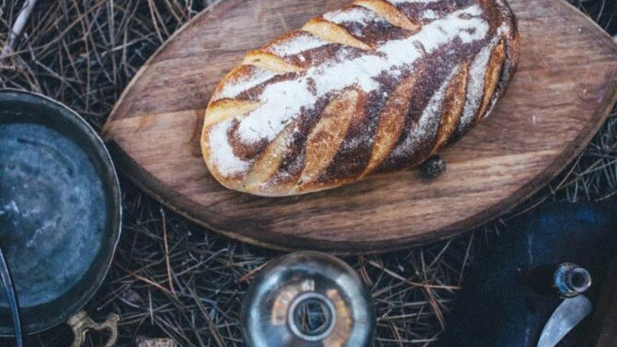 nu-mai-arunca-painea-veche-la-gunoi--iata-cum-o-poti-face-din-nou-proaspata_36907300