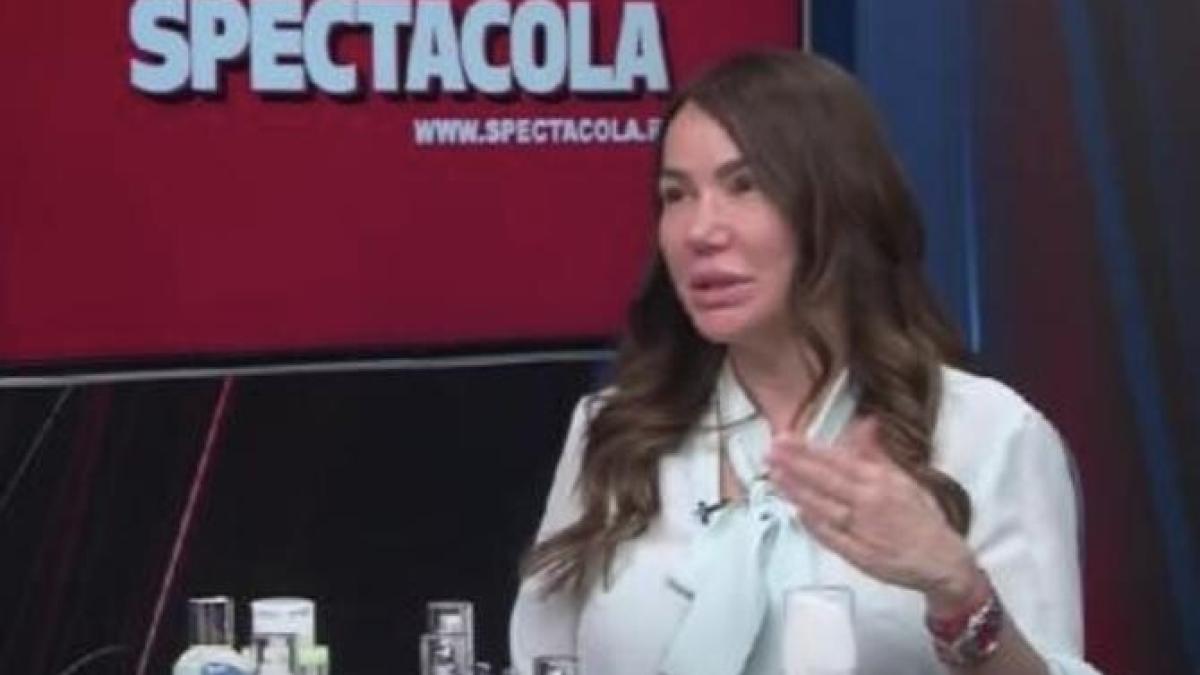 ioana-marinescu-plush-bio_40406400