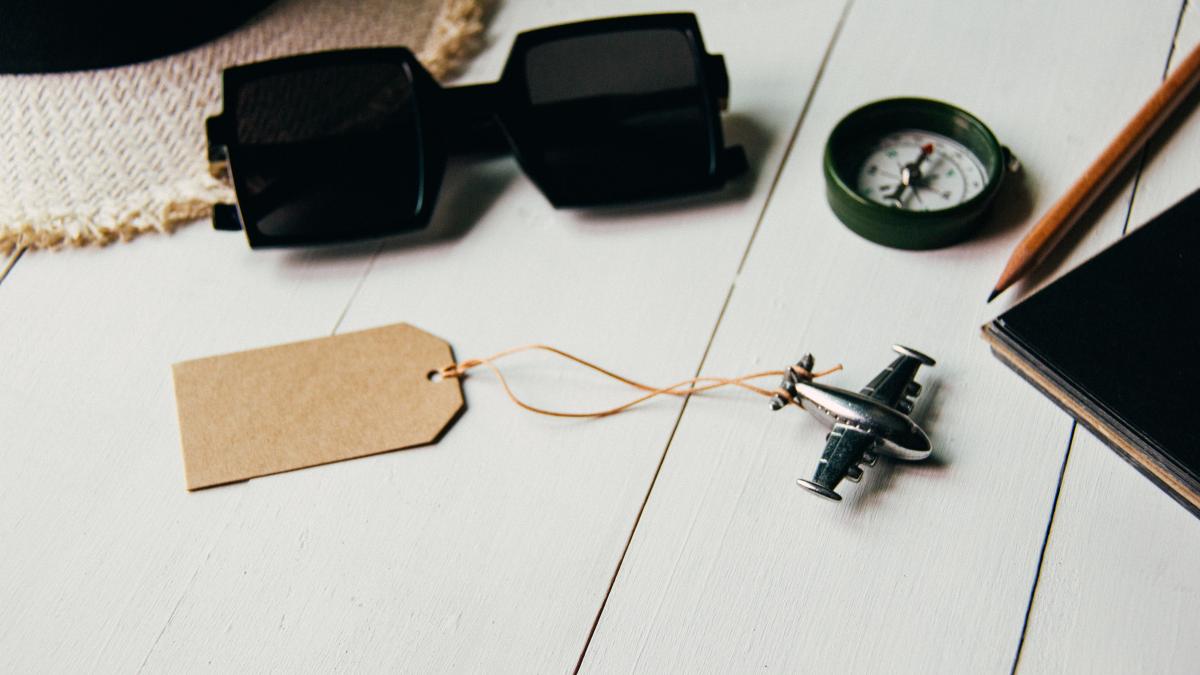 pexels-porapak-apichodilok-354103_42226800