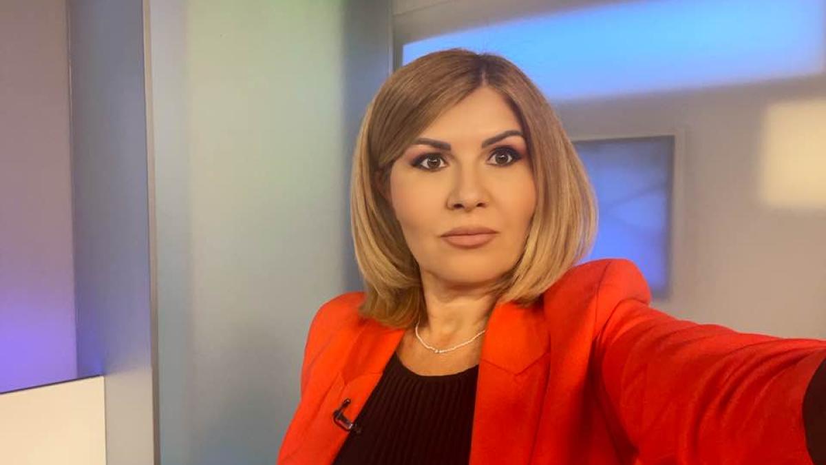 elena-cristian_95873800