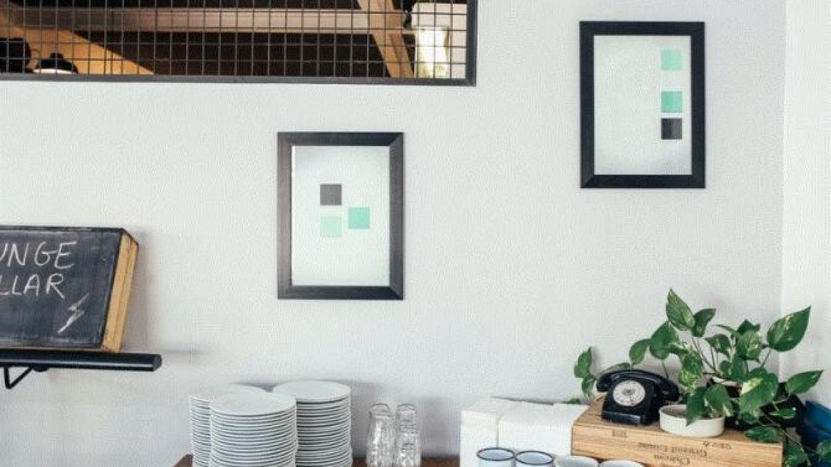 farfuriile-albe-vor-fi-din-nou-stralucitoare-cu-metoda-bunicii---adio-pete-galbene_37331100