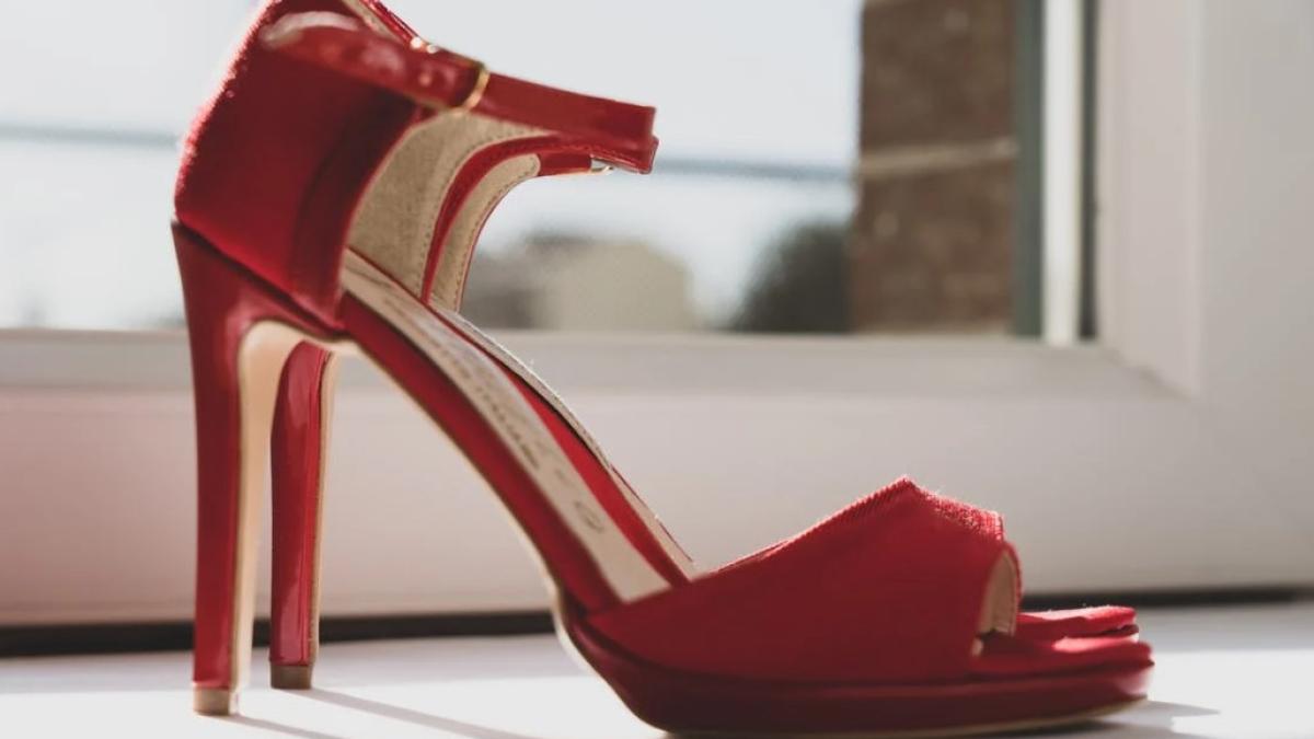 pantofi_foto_pexels_64622200