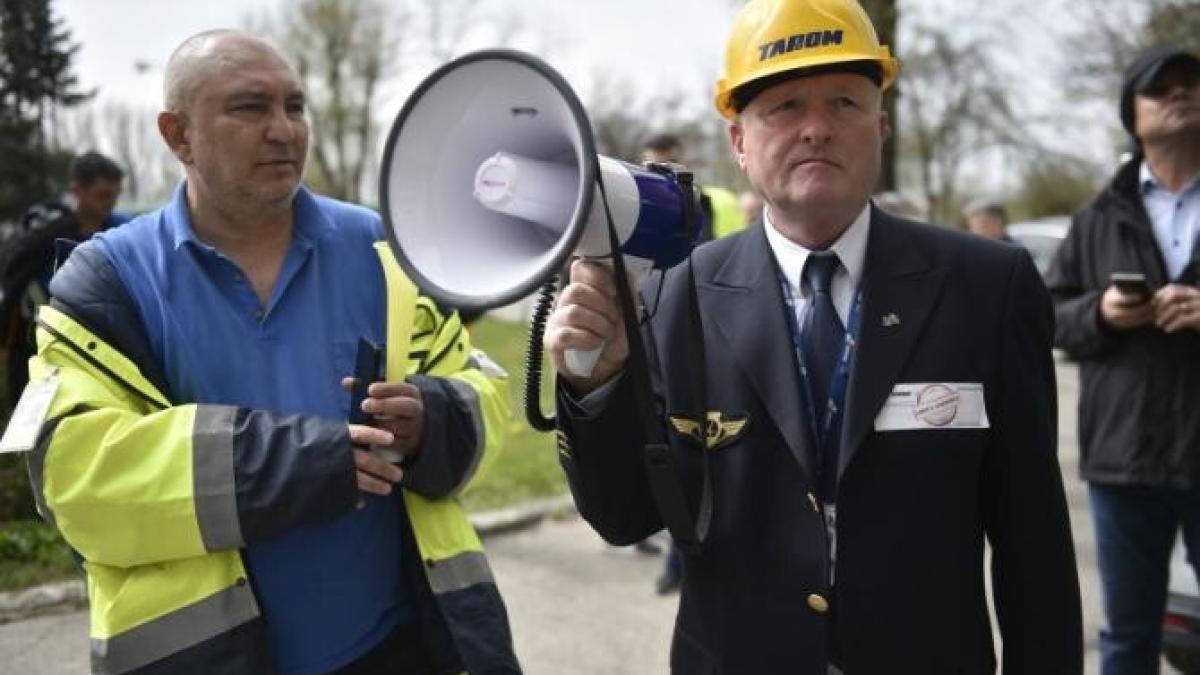 miting-de-protest-organizat-de-sindicatul-unit-tarom-in-fata-sediului-companiei-tarom-din-bucuresti-_57806300
