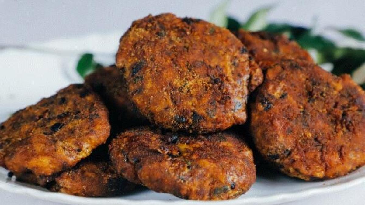 chiftele-din-carne-de-pui-cu-ciuperci-si-cascaval--surprinde-ti-oaspetii-cu-reteta-dezvaluita-de-bucatarii-francezi_83012000