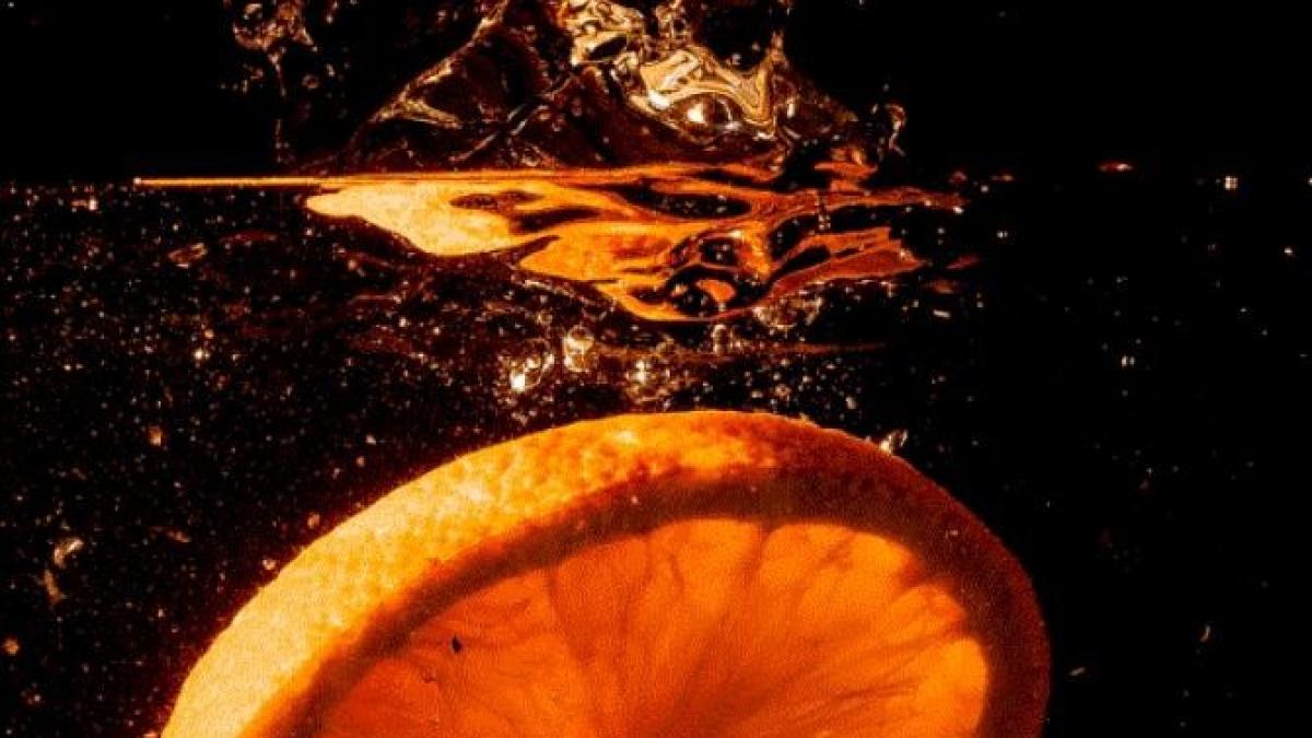 cum-sa-scapi-de-mirosul-de-mucegai-din-casa---un-truc-neasteptat-cu-o-portocala_92923800