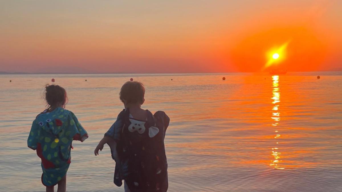 simona-gherghe--vacanta-cu-probleme-in-grecia--prc-e2prc-80prc-9dde-abia-ne-am-linistit-acumprc-e2prc-80prc-9d_75430000