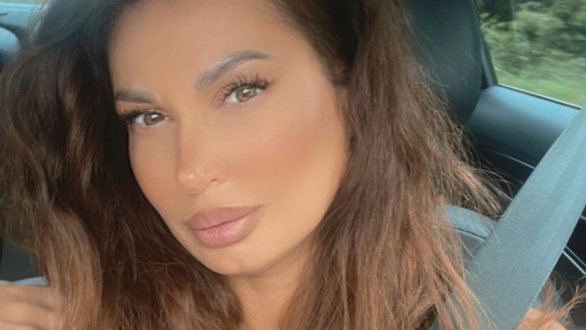 nicoleta-luciu-seamana-cu-mama-antoniei_44334900