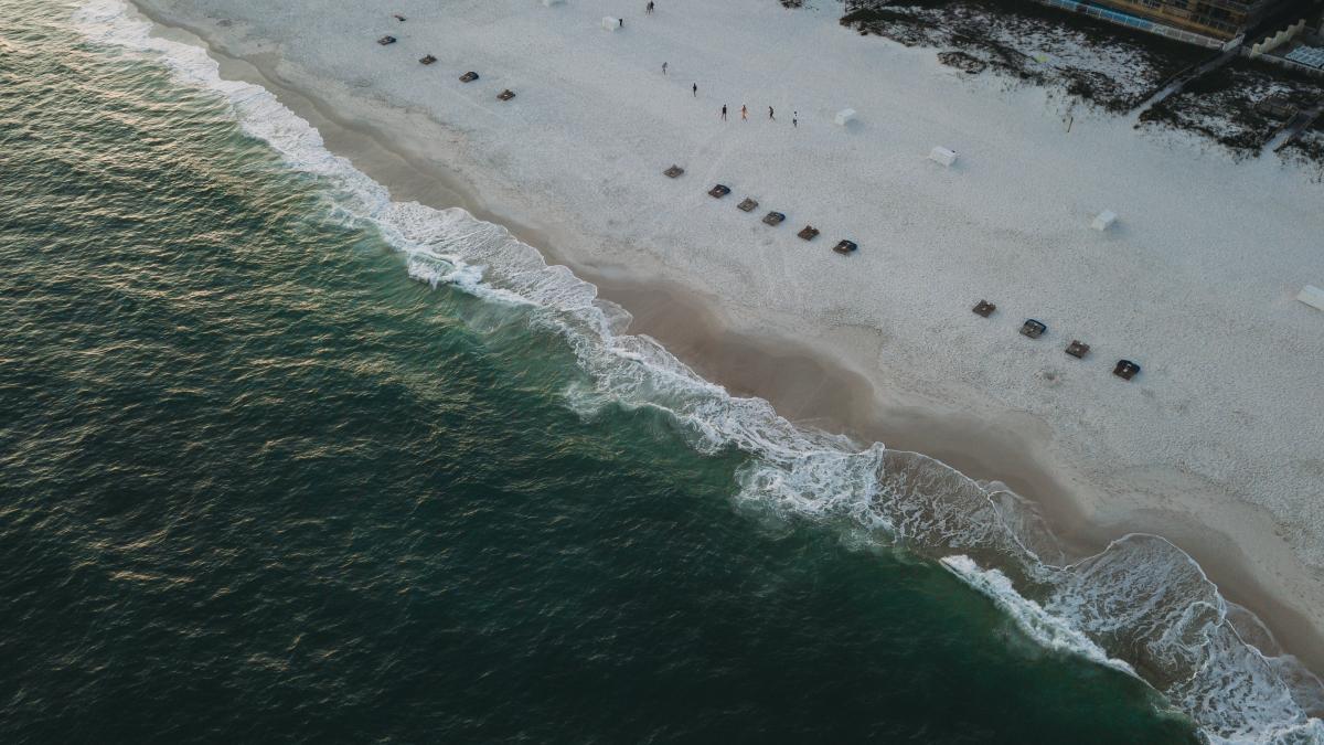 litoralul-romanesc-gol-in-plin-sezon-estival_21388400