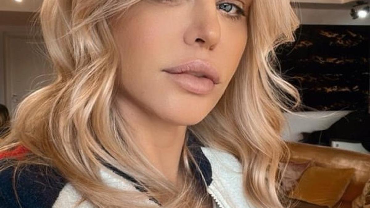 loredana-groza-foto-facebook_20020800