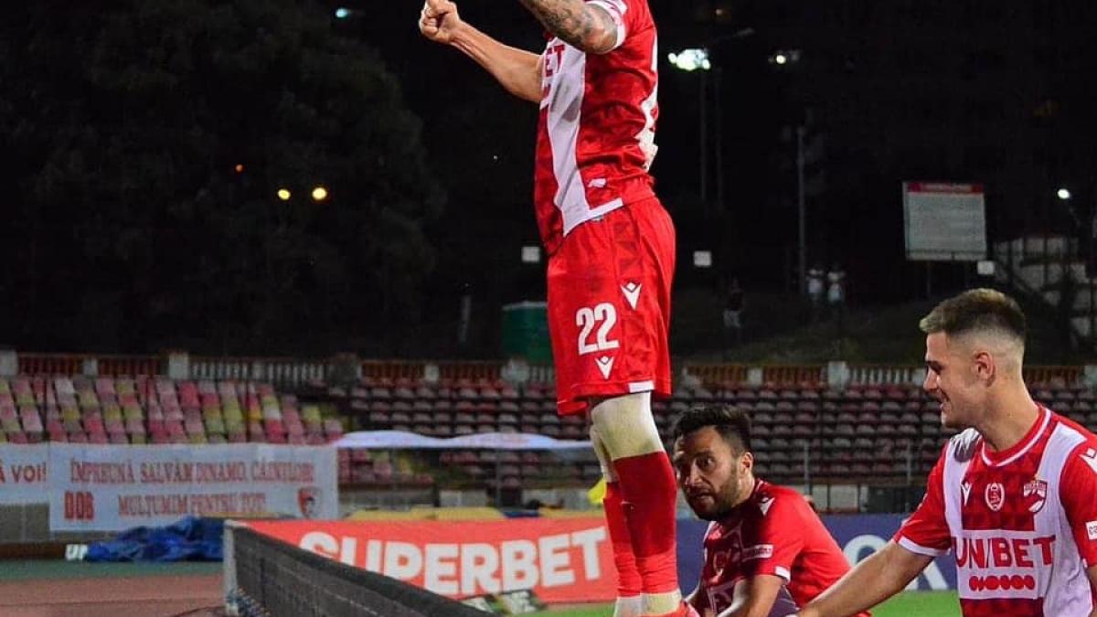 deian_sorescu_fotbal_dinamo_lot_fb_54353900