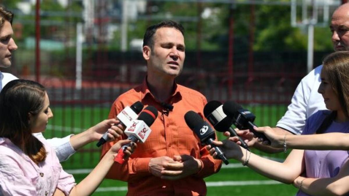 robert-negoita-pug-expirat-_15660692_37681500