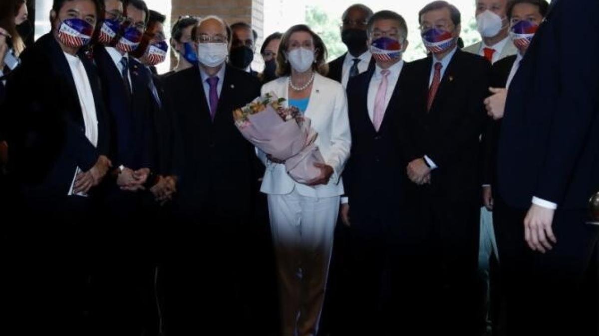 nancy_pelosi_taiwan_ager_32494100