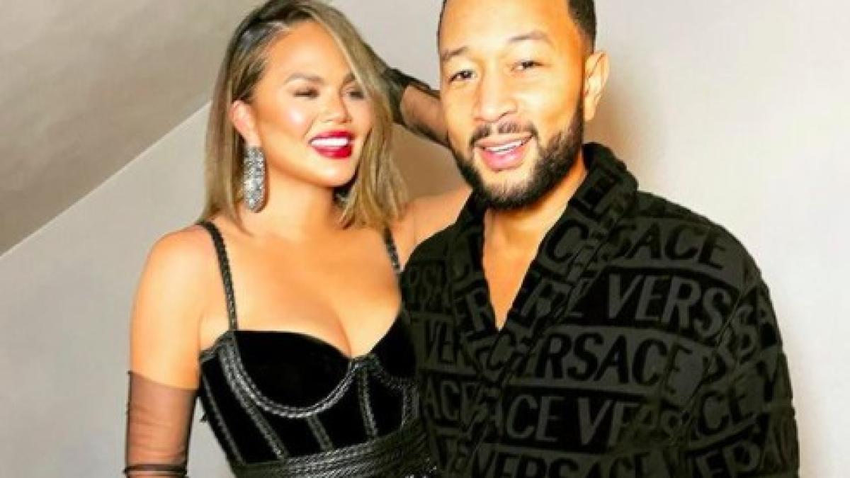 john_legend_chrissy_teigen_instagram_21583300