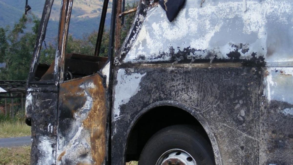 autocar-romanesc--accident-in-bulgaria--trei-persoane-au-murit-si-noua-au-fost-ranite_94586900