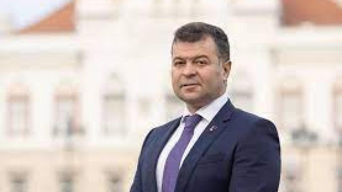 presedintele-comisiei-de-educatie-a-pnl--marilen-pirtea--propune-masuri-pentru-reducerea-abandonului-scolar_35325300