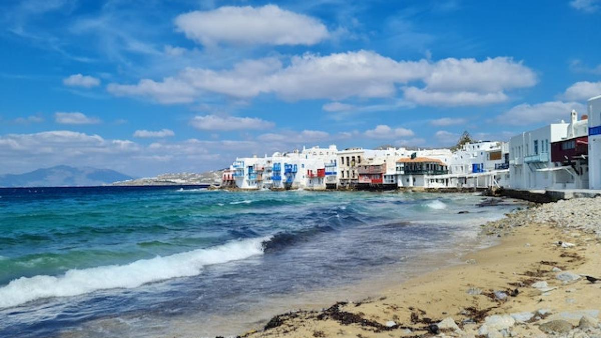 mykonos-comparata-cu-mamaia_13555300