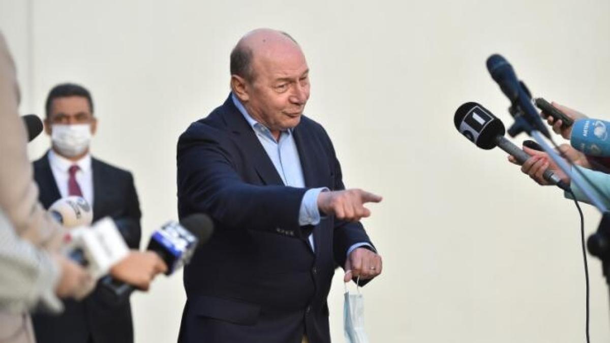 basescu_74841700