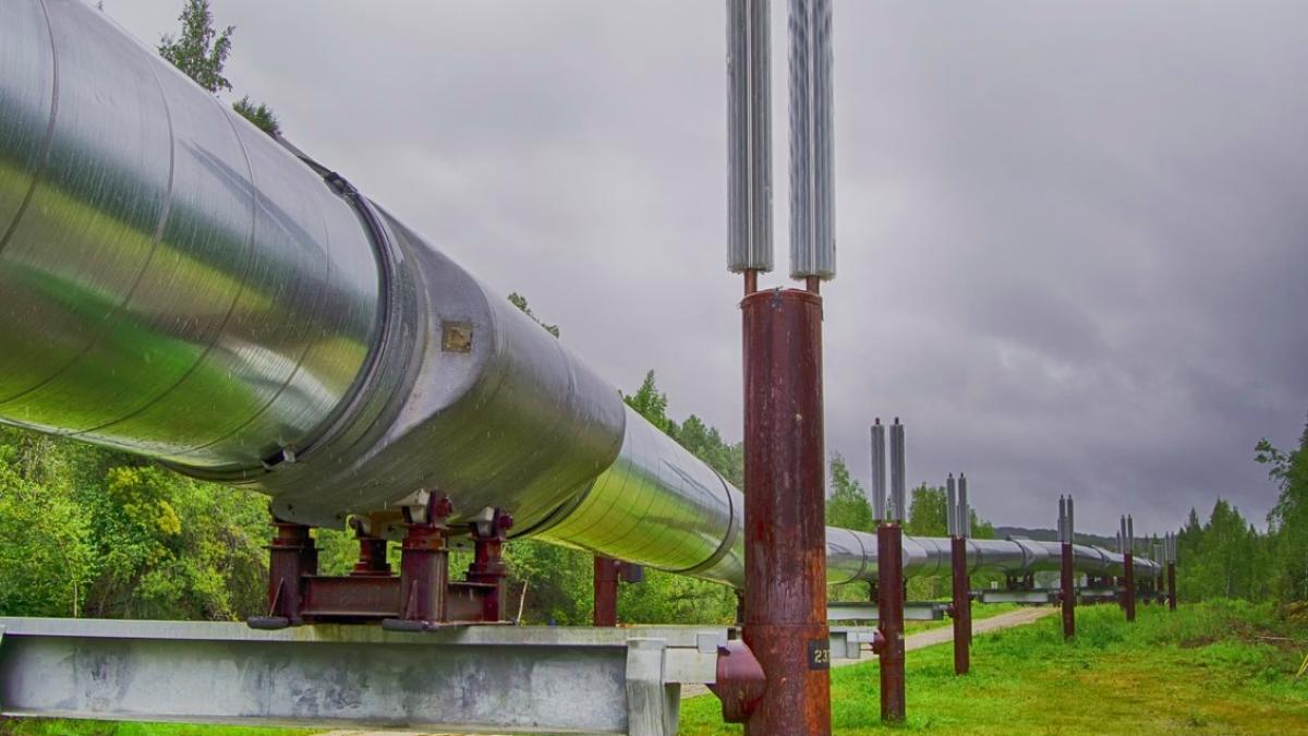 conducta_petrol_ilustrativ_pxb_78654800