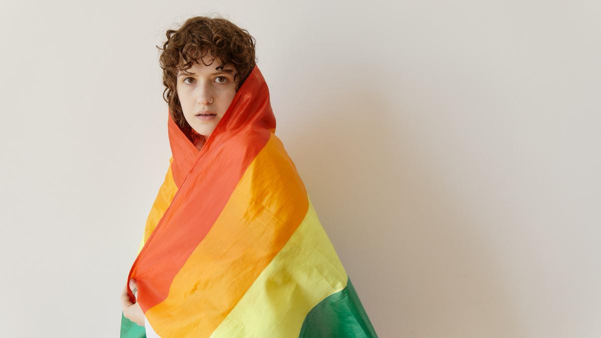 violenta-impotriva-persoanelor-lgbtq_13720700