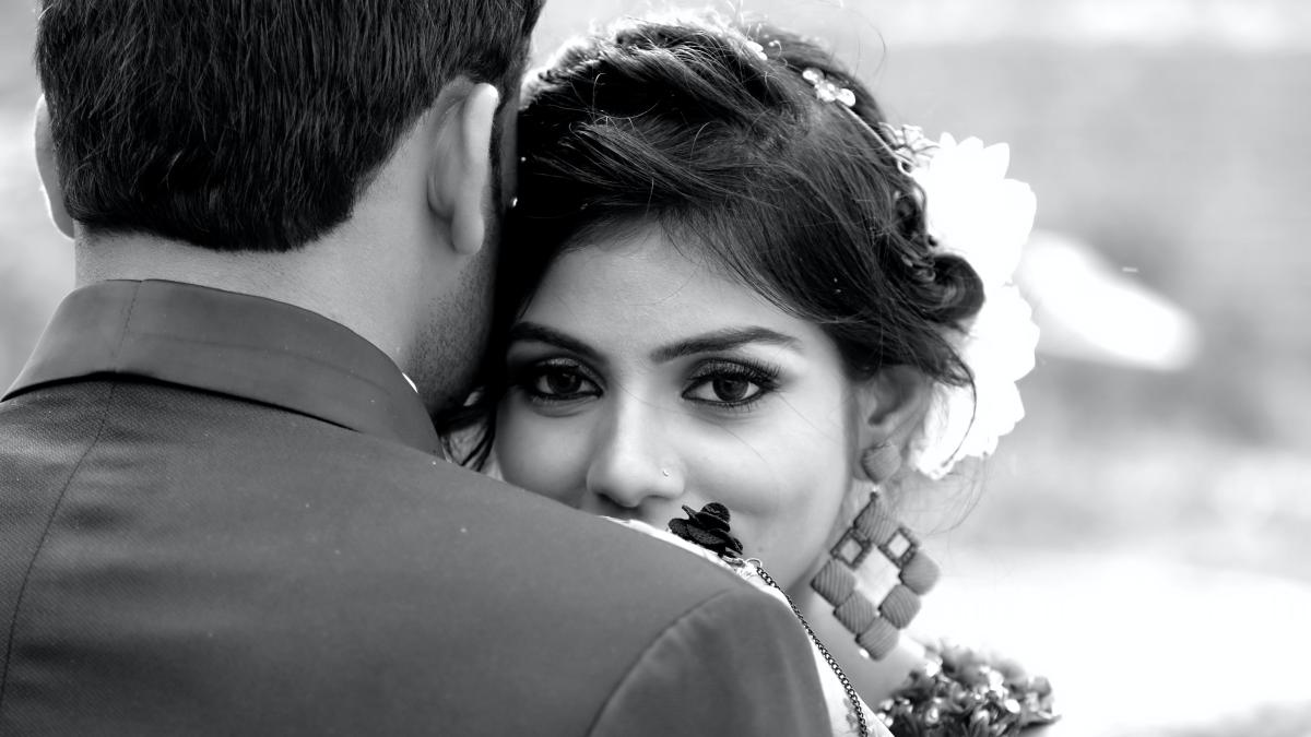 femeile-care-au-un-certificat-de-virginitate-pentru-a-se-casatori_61107900