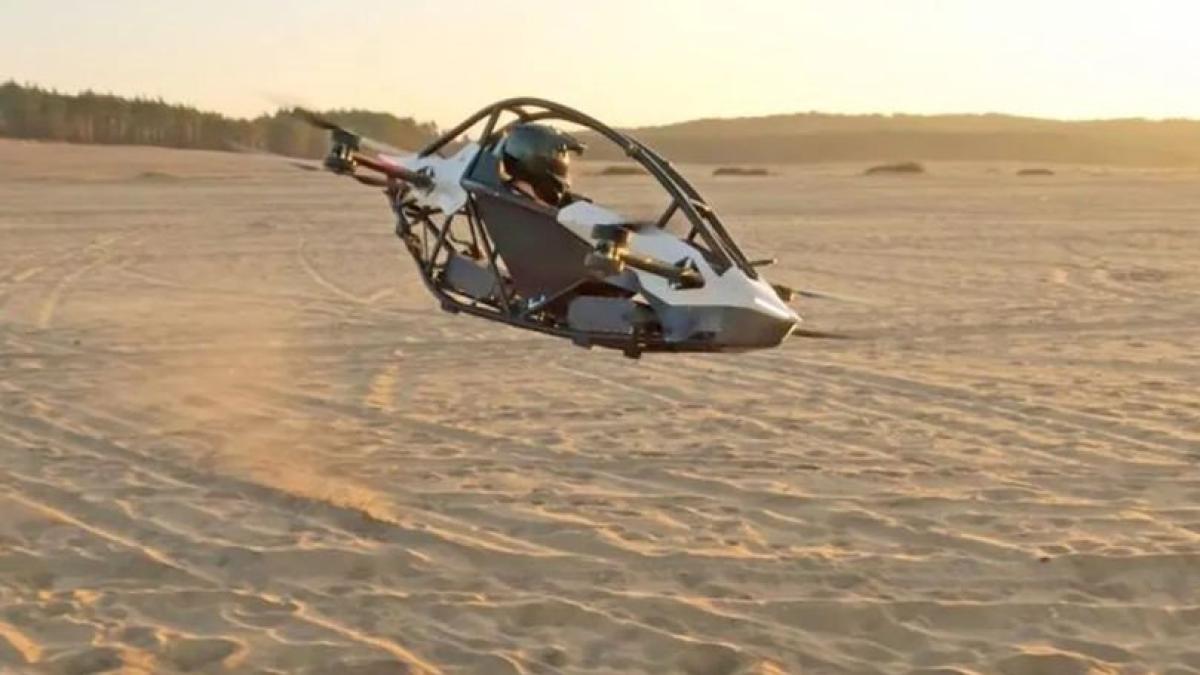 masina-zburatoarea-jetson-one_09397000