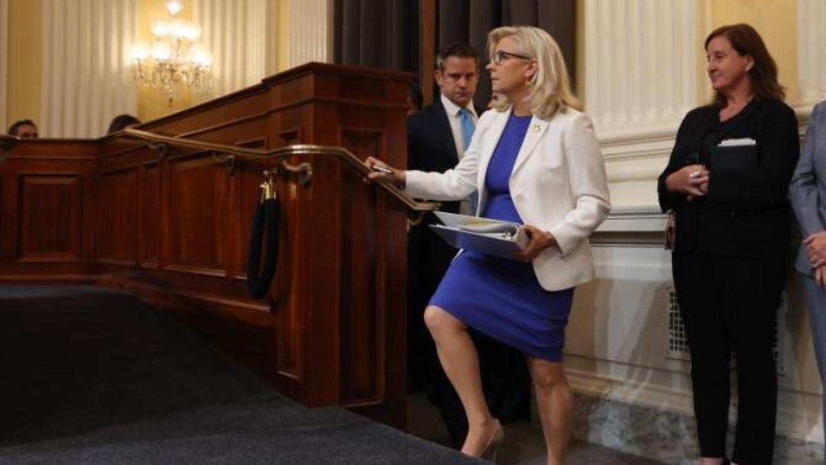 liz-cheney--fiica-regalitatilor-politice-americane--a-pierdut-in-fata-candidatei-sustinute-de-trump--fiu-de-emigrant_85901600