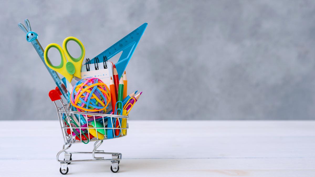 cumparaturi-pentru-scoala_09890300