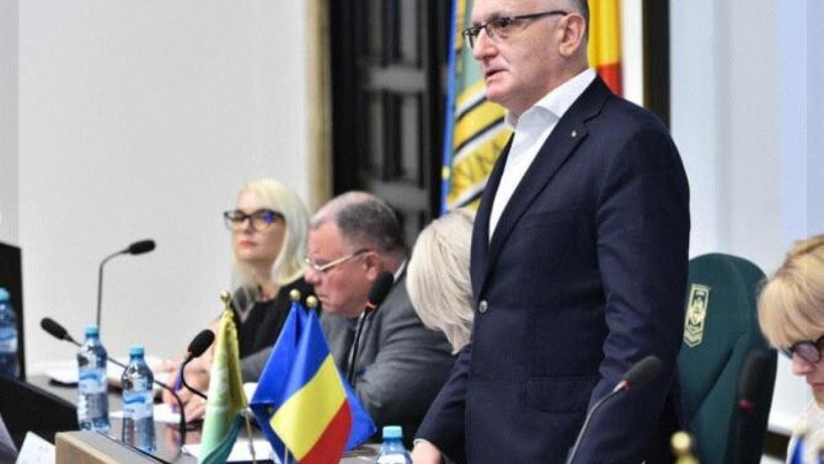 o-noua-dezbatere-privind-proiectele-de-legi-ale-educatiei--cimpeanu---a-fost-un-dialog-pertinent--generator-de-idei-si-solutii_80713400