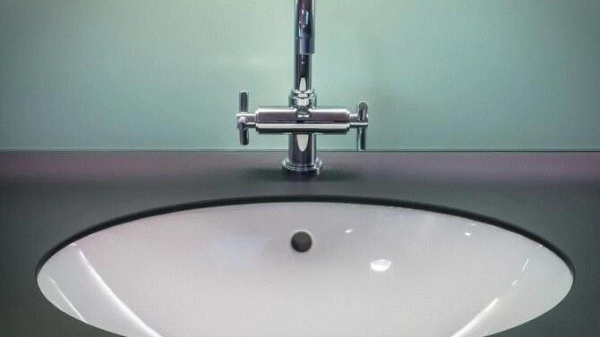 cada--chiuveta-si-toaleta-pot-fi-curatate-in-5-minute---trucul-care-va-salveaza-cand-sunteti-foarte-ocupati_86250700