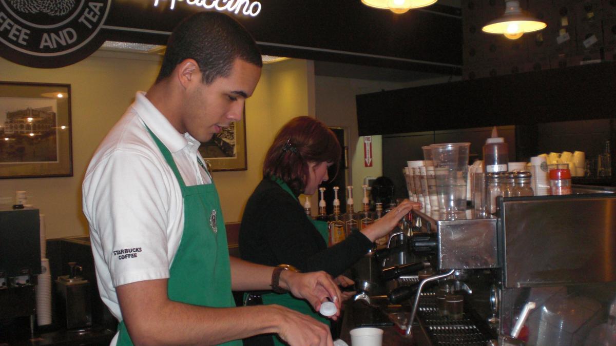 baristas_first_starbucks_59803200