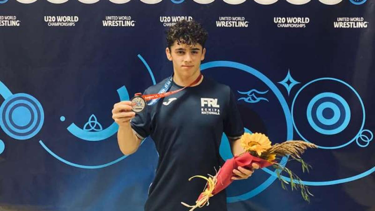 denis-florin-mihai_19110600