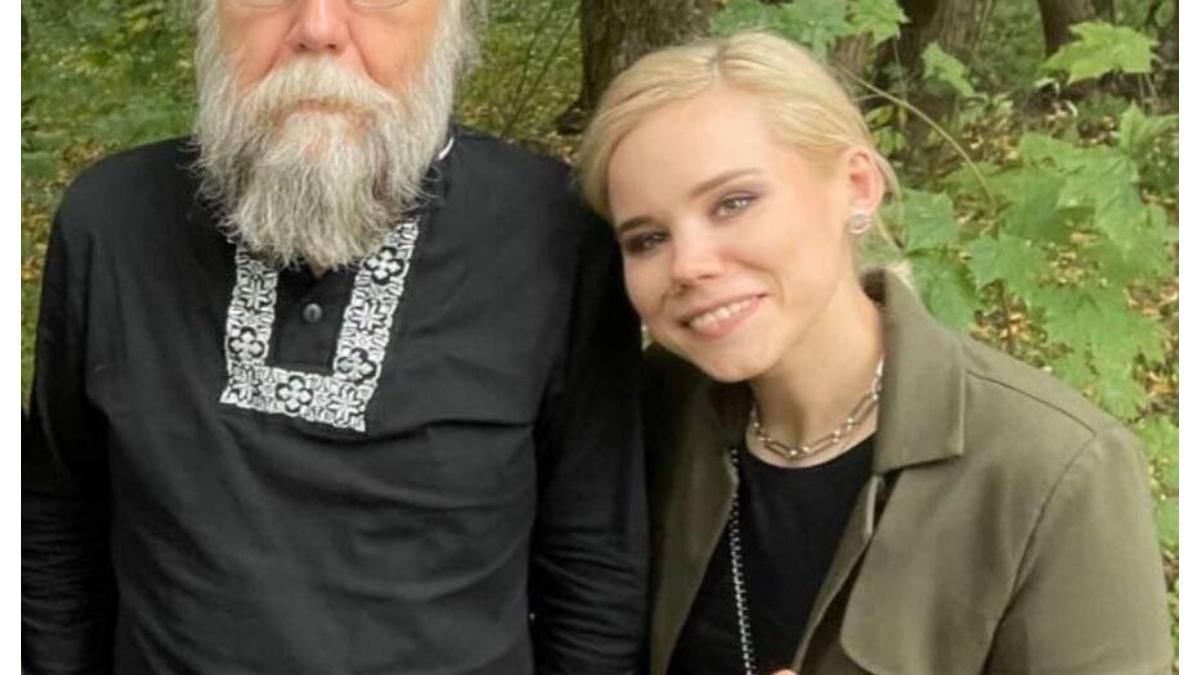 aleksandr-dughin-si-dughina_80785200