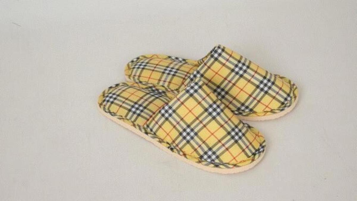 elimina-mirosul-neplacut-din-papucii-de-camera---foloseste-aceste-ingrediente-pentru-rezultate-uimitoare_98712700