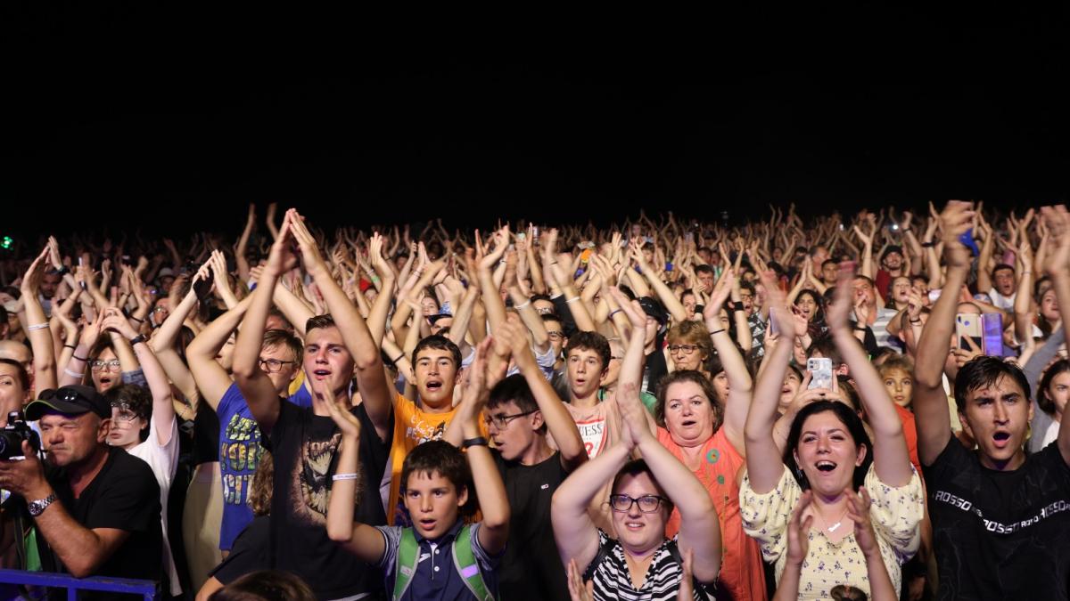 0346492a-5c9d-4efe-9fd7-1c44e7ece280_43789100